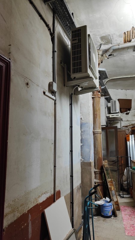 Installation de climatisation dans un magasin en centre ville de Toulouse